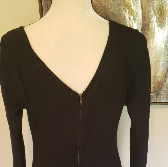 Black sweater dress with exposed zipper on back - Picture 4 of 6